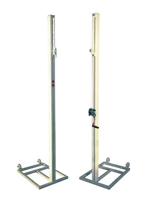 JUEGO POSTES VOLEIBOL TRASLADABLES DE ALUMINIO SECCIÓN CUADRADA 80X80MM