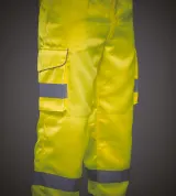 Pantalón tipo Cargo de Alta Visibilidad