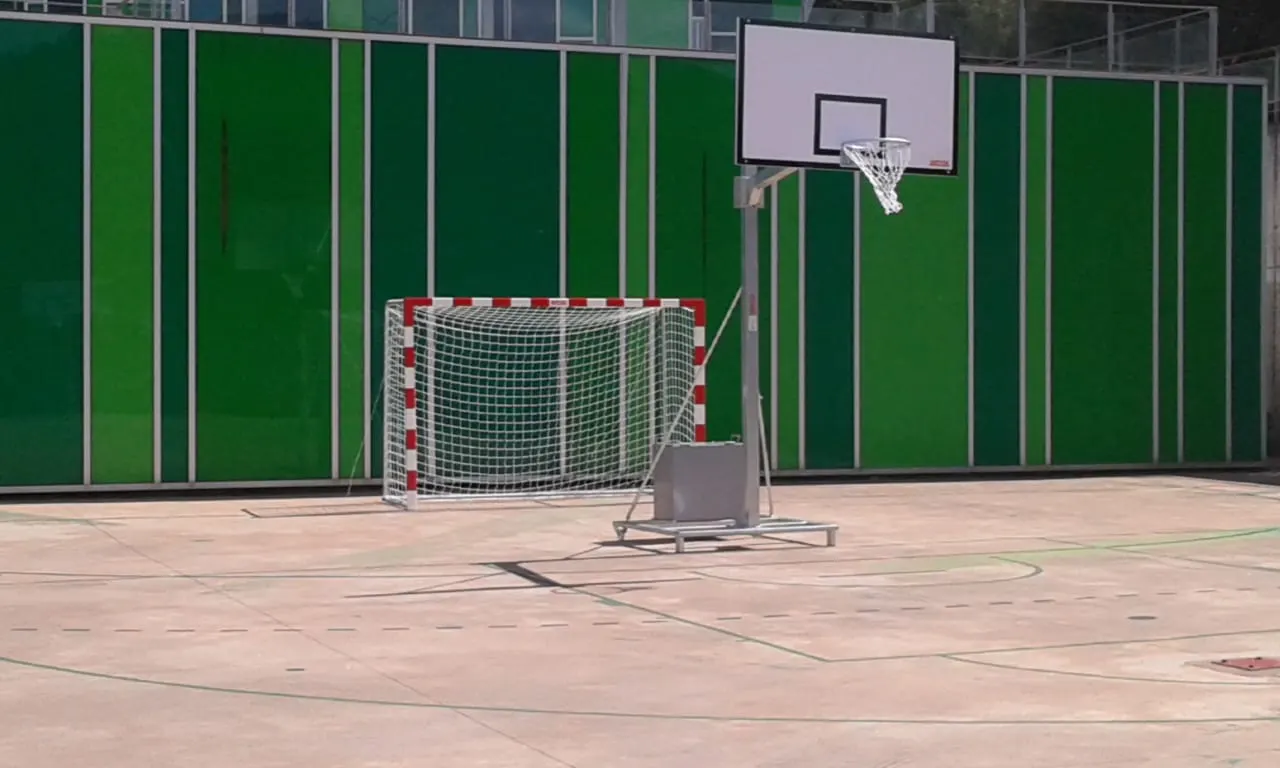 JGO CANASTAS GALVANIZADAS BALONCESTO DELUXE MONOTUBO TRASLADABLES 2 RUEDAS CON CARRO -SIN TABLEROS, AROS Y REDES