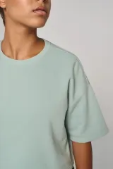 Sudadera crop cuello redondo y manga corta mujer