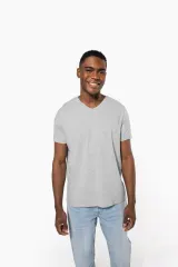 Camiseta con elastano cuello de pico hombre