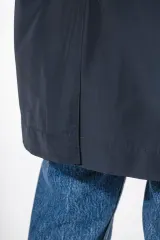 Gabardina ligera para hombre