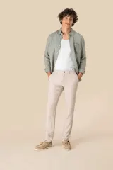 Pantalón lino hombre