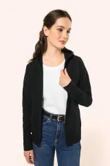 Chaqueta con cremallera y capucha mujer
