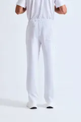 Pantalón tipo cargo elástico hombre