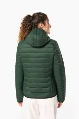 Chaqueta acolchada y ligera con capucha mujer