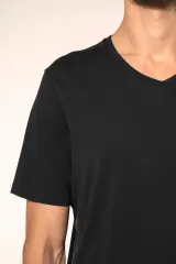 Camiseta Supima® cuello de pico manga corta hombre
