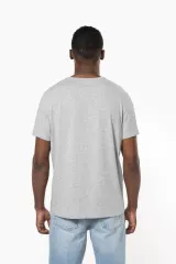 Camiseta con elastano cuello de pico hombre