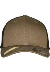 Gorra de punto reciclada estilo trucker