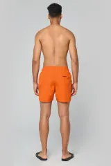Bañador tipo short