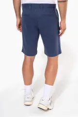 Bermuda chino hombre