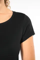 Camiseta manga corta cuello barco mujer