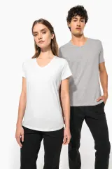 Camiseta con elastano cuello de pico hombre