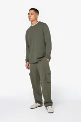 Pantalón tipo cargo ecorresponsable efecto lavado French Terry hombre