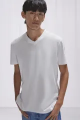 Camiseta con cuello de pico #150