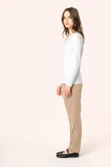 Camiseta Supima® cuello de pico manga larga mujer