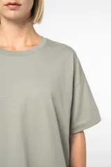 Camiseta sostenible de corte boxy con hombros caídos mujer