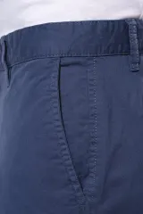 Bermuda chino hombre