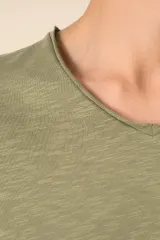 Camiseta ecorresponsable cuello slub y hombros caídos hombre