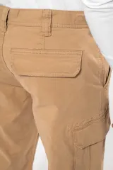 Pantalón multibolsillos hombre