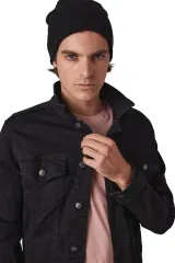 Gorro de punto acanalado