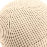 Gorro moderno con parche