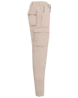 Pantalón ligero multibolsillos para hombre