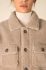 Sobrecamisa de sherpa con hombros caídos unisex
