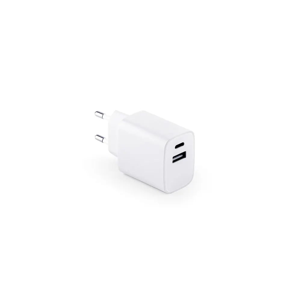 WEGENER. Adaptador de corriente con puerto USB-A de 18 W y USB-C de 20 W en ABS reciclado (100% rABS)