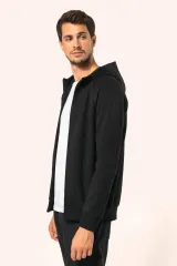 Chaqueta con cremallera y capucha hombre