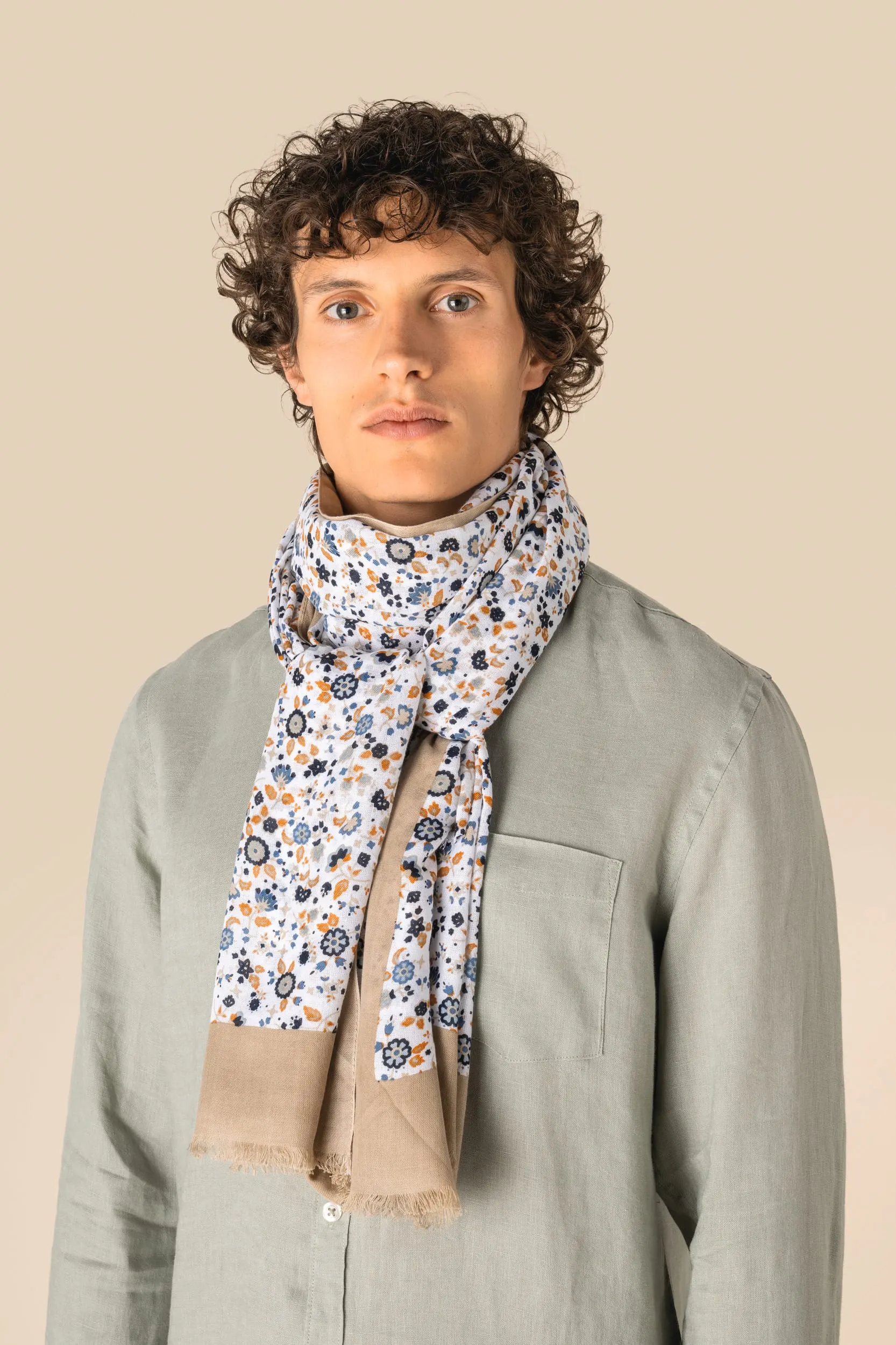 Fular con estampado floral unisex