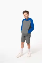 Sudadera bicolor con capucha para niños
