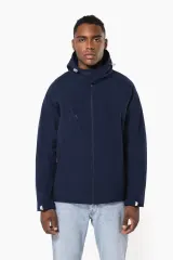 Chaqueta softshell con capucha extraíble hombre
