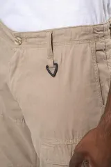 Pantalón 2 en 1 multibolsillos