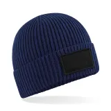 Gorro moderno con parche