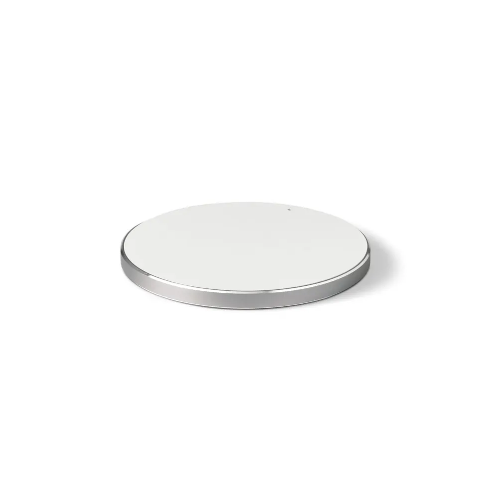 JOULE. Cargador inalámbrico rápido de 10W, fabricado en ABS reciclado (100 % rABS) y aluminio reciclado (100 % rAL)